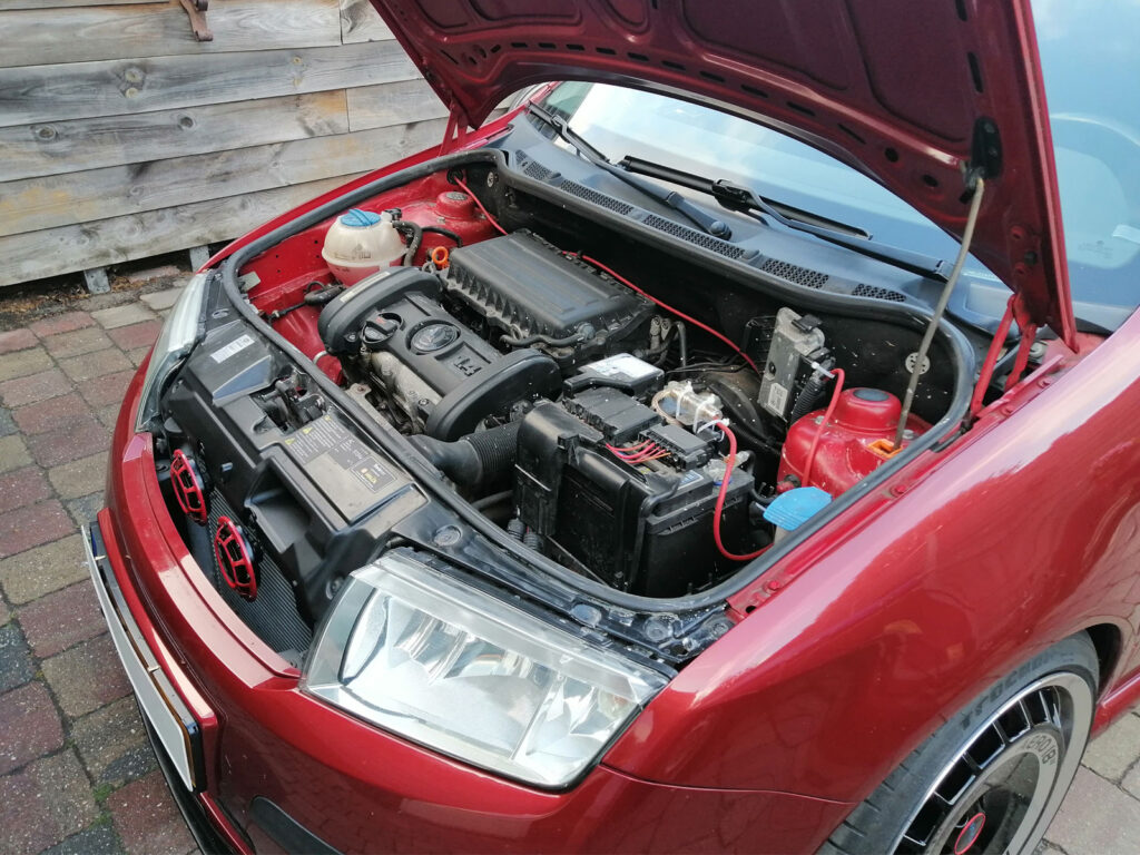 Motorruimte grondig reinigen | RG Carclean Veenendaal